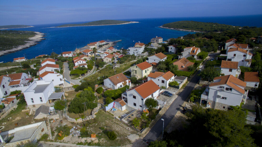 7 things to do when staying in Rukavac village on the southern side of the island of Vis